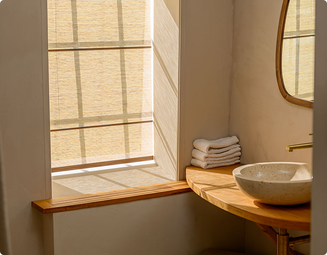 Follo window treatment in an interior